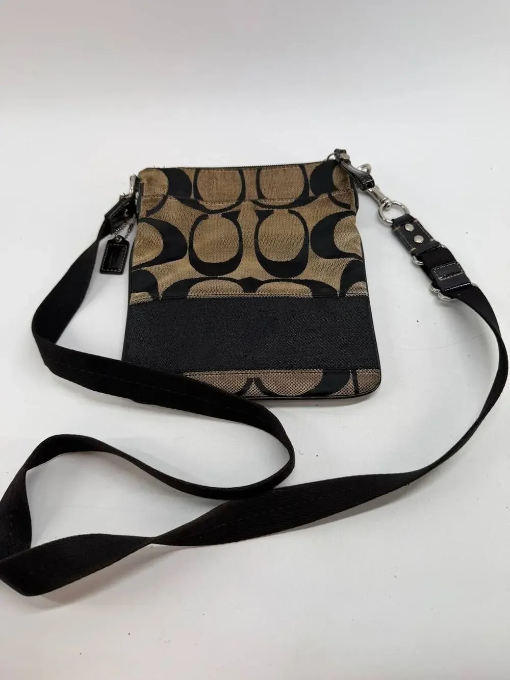 Coach Signature Canvas Crossbody Messenger Bag Brown Black Adjustable Strap